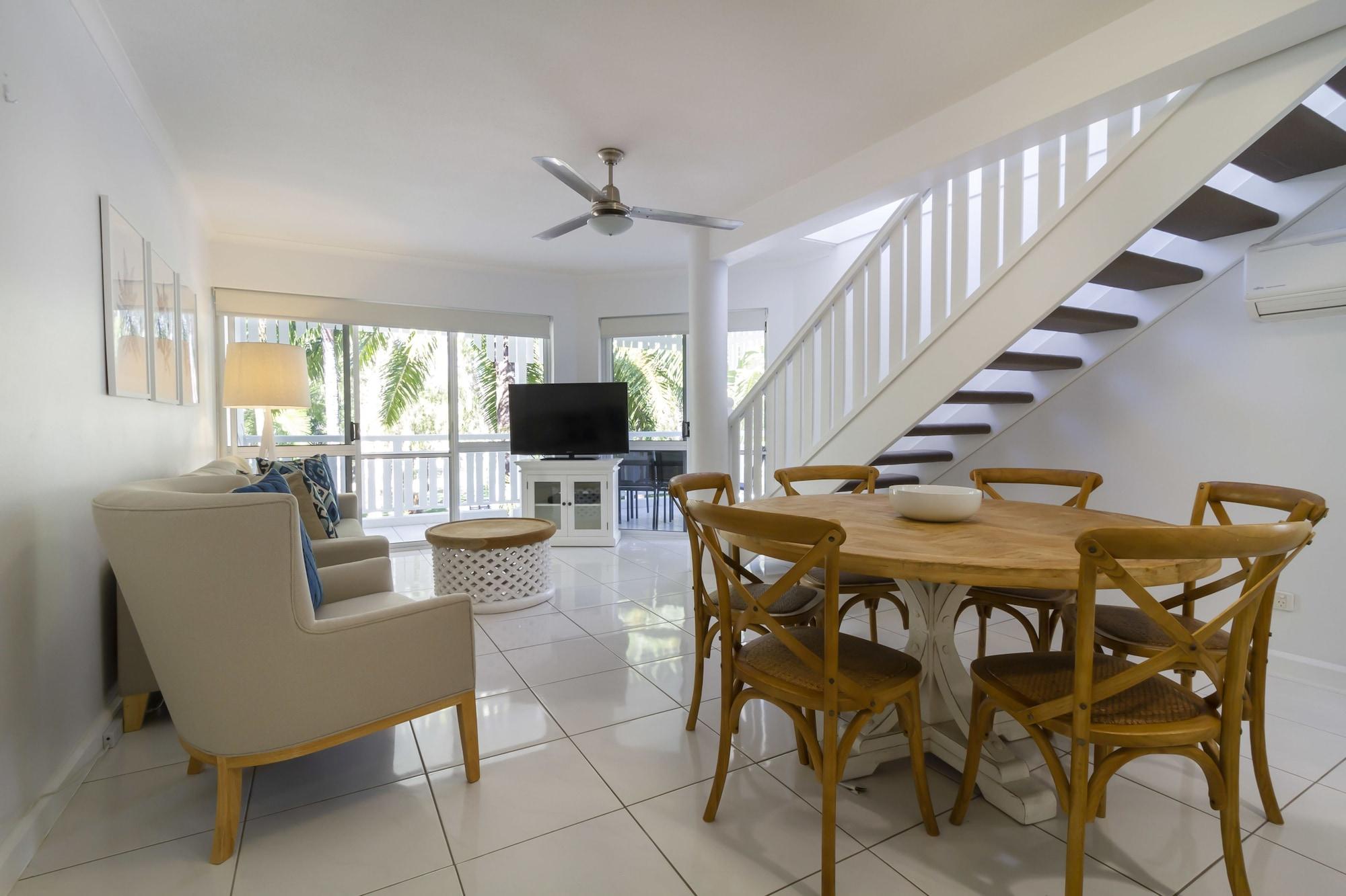 The White House Port Douglas Bagian luar foto
