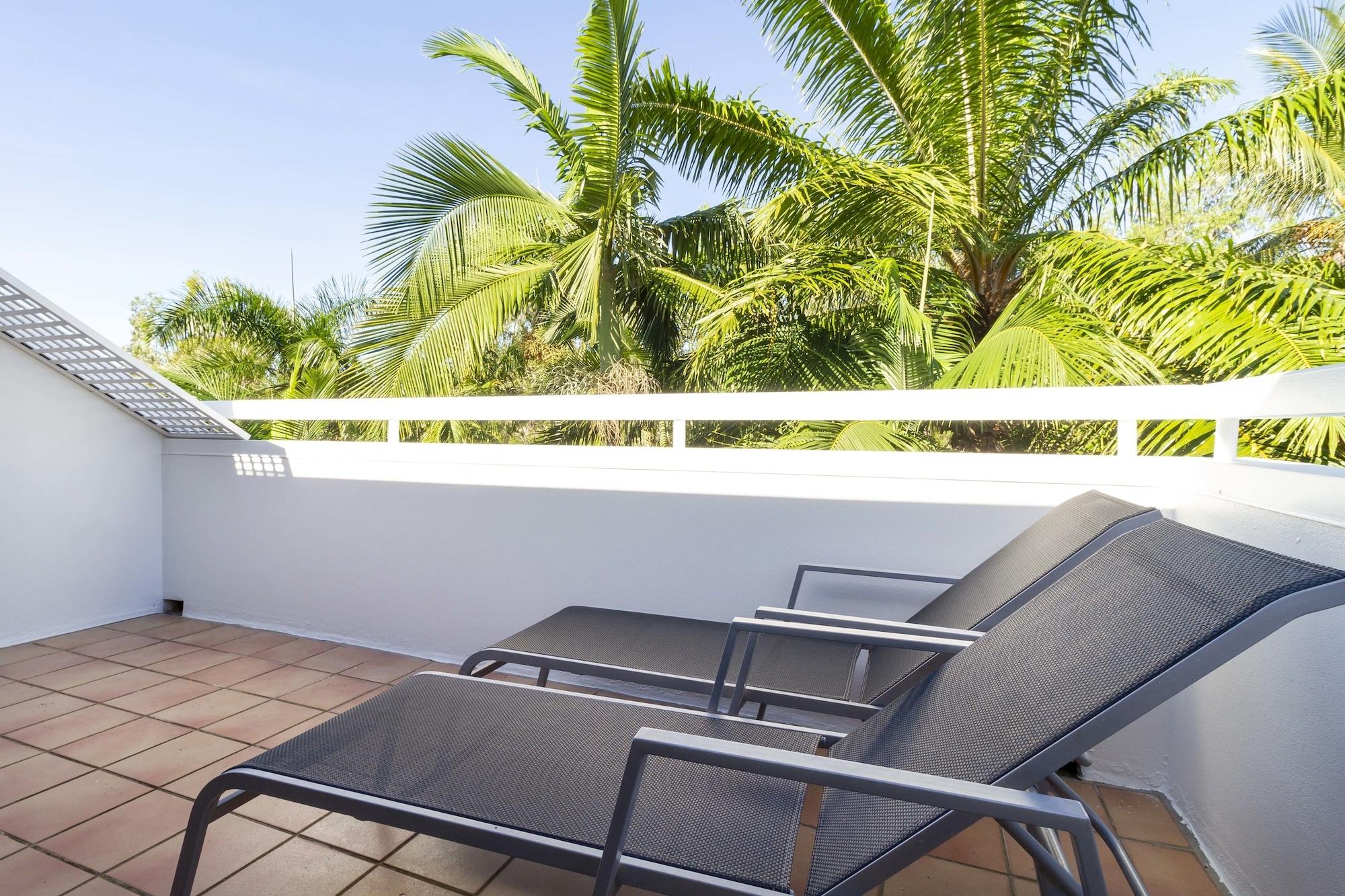 The White House Port Douglas Bagian luar foto