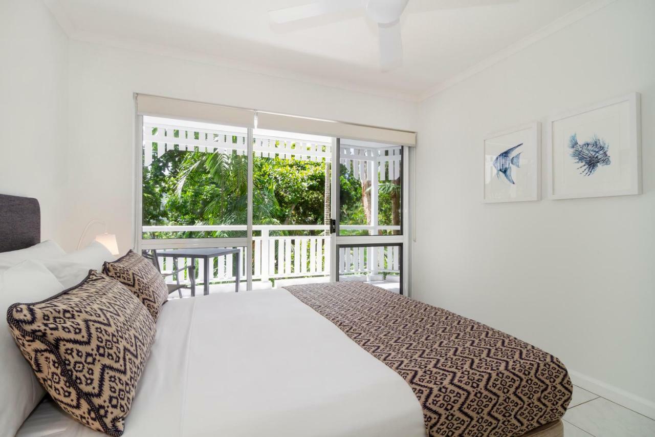 The White House Port Douglas Aparthotel Bagian luar foto